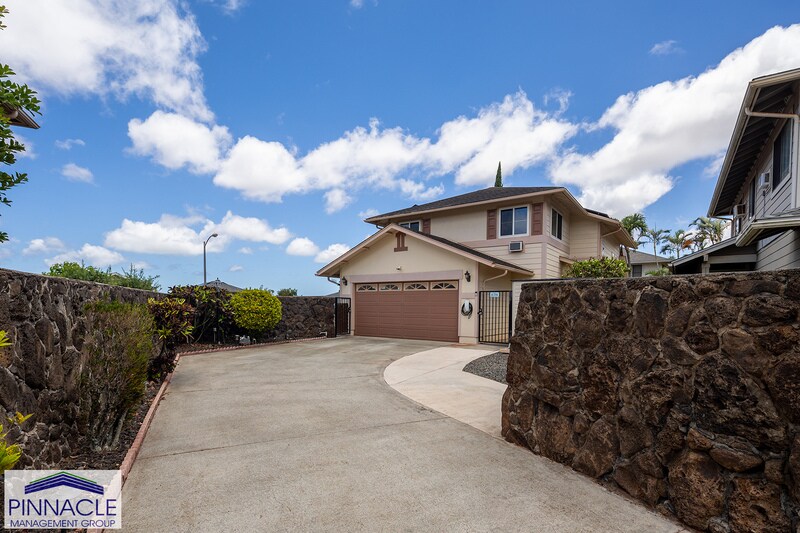 94-1006-1006 Kalulu Loop in Waipahu, HI - Building Photo