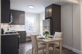 721 N Wood Ave, Unit 3 in Linden, NJ - Building Photo - Building Photo