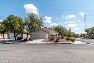 8200 Calico Wind St in Las Vegas, NV - Building Photo