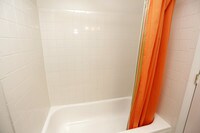 2BR, 1 BA - 865 SF - Broadmoor Ridge Apartment Homes in Colorado Springs, Colorado