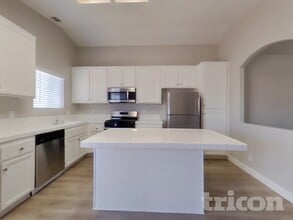 12675 1st Ave, Unit B in Victorville, CA - Building Photo - Building Photo