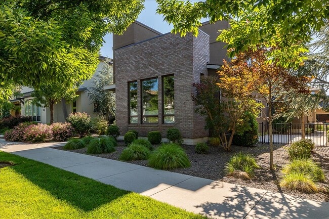 property at 2758 S Honeycomb Way