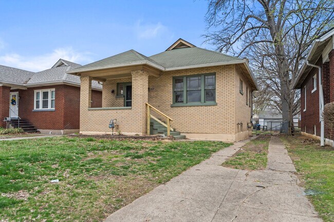 533 Eastern Pkwy in Louisville, KY - Building Photo - Building Photo