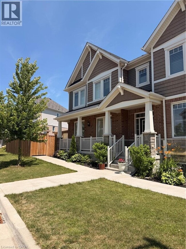 property at 27 Compass Trail