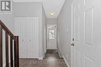 503 Knotridge St in Ottawa, ON - Building Photo - Building Photo