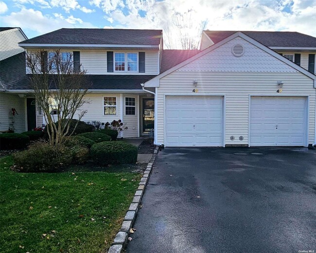 property at 46 Blueberry Commons