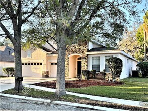 2040 Wexford Green Dr in Valrico, FL - Building Photo - Building Photo