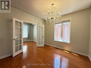 12 Pexton Ave in Richmond Hill, ON - Building Photo - Building Photo