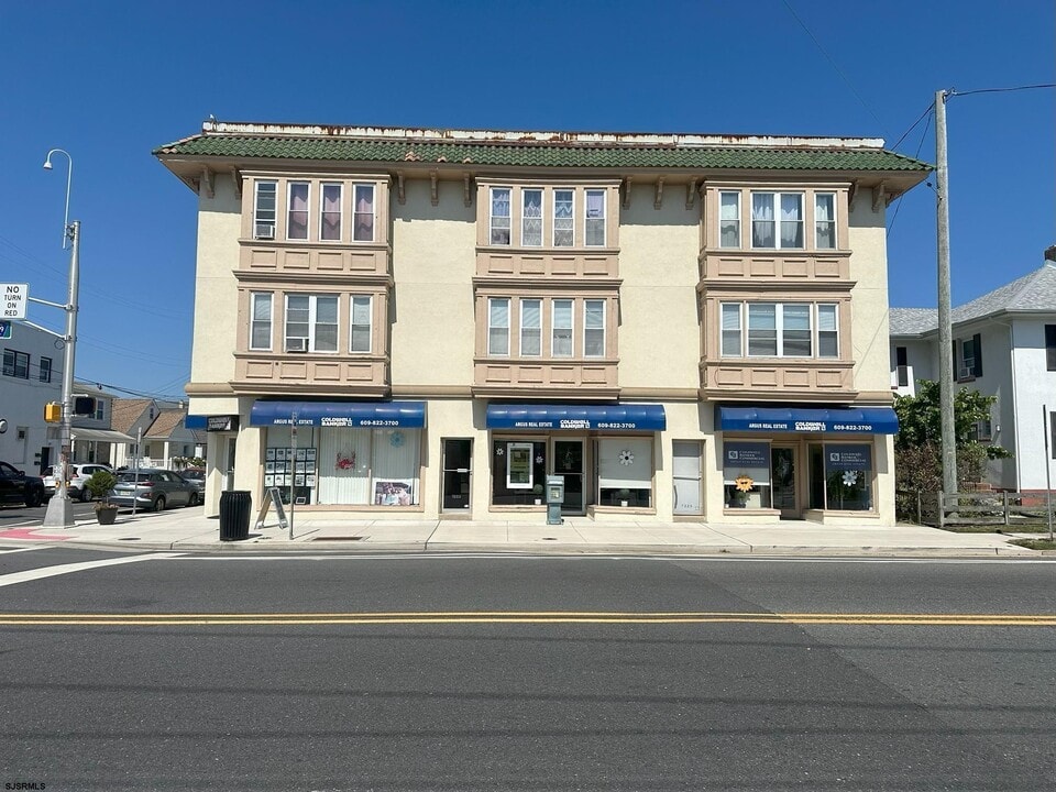 7223 Ventnor Ave in Ventnor City, NJ - Building Photo