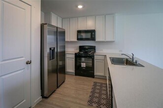 12116 Thoroughbred Dr in Aubrey, TX - Building Photo - Building Photo