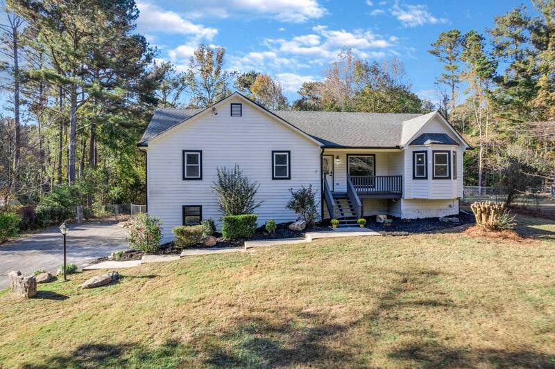 66 Frances Dr in Dallas, GA - Building Photo