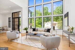 3554 Military Rd in Arlington, VA - Building Photo