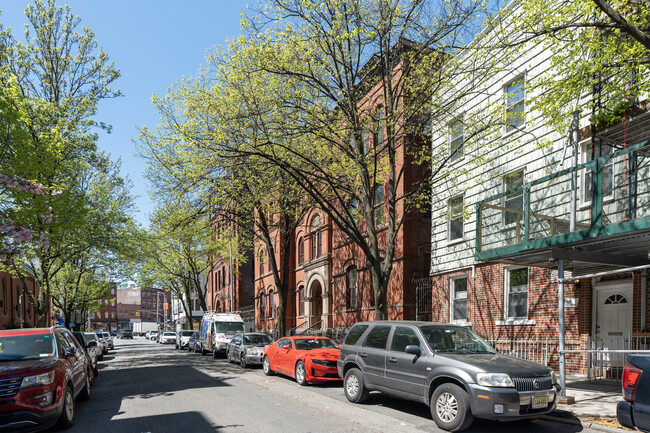 64 Havemeyer St in Brooklyn, NY - Building Photo - Building Photo