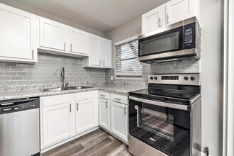 Townhomes at Andrus in Columbus, OH - Foto de edificio - Building Photo