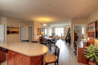 1875-1875 Country Club Dr in Kelowna, BC - Building Photo - Building Photo