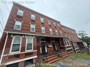 41 Laurel St, Unit 41 Laurel St #2 in Somerville, MA - Foto de edificio - Building Photo