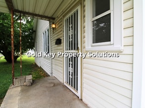 2403 Madison Ave in Anderson, IN - Building Photo - Building Photo