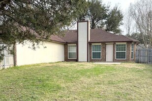 611 Hanover Dr in Allen, TX - Building Photo
