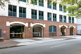 George Street Apartments in Charleston, SC - Building Photo - Building Photo