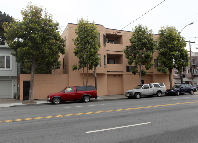 Colosimo Apartments in San Francisco, CA - Building Photo - Building Photo