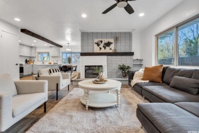 property at 1274 Wagon Wheel Ln