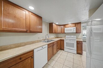 1018 Davidson Dr in Fort Collins, CO - Building Photo - Building Photo