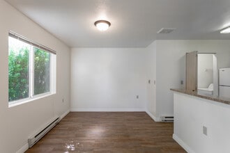 Beaumont & Biltmore Apartments in Spokane, WA - Foto de edificio - Interior Photo