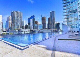 92 SW 3rd St, Unit 3104 in Miami, FL - Building Photo - Building Photo