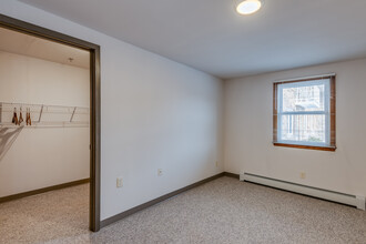 Oak Meadow Senior Apartments in De Pere, WI - Building Photo - Interior Photo