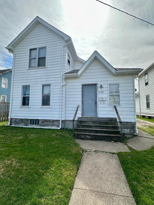 208 Courtland St in Fairport Harbor, OH - Building Photo - Building Photo