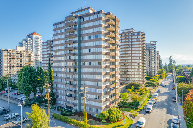 Edgewater Hamilton in New Westminster, BC - Building Photo - Building Photo