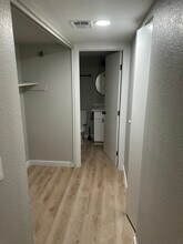 14837 N 25th Dr, Unit 13 in Phoenix, AZ - Foto de edificio - Building Photo