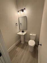 108 E 44th St in Houston, TX - Foto de edificio - Building Photo