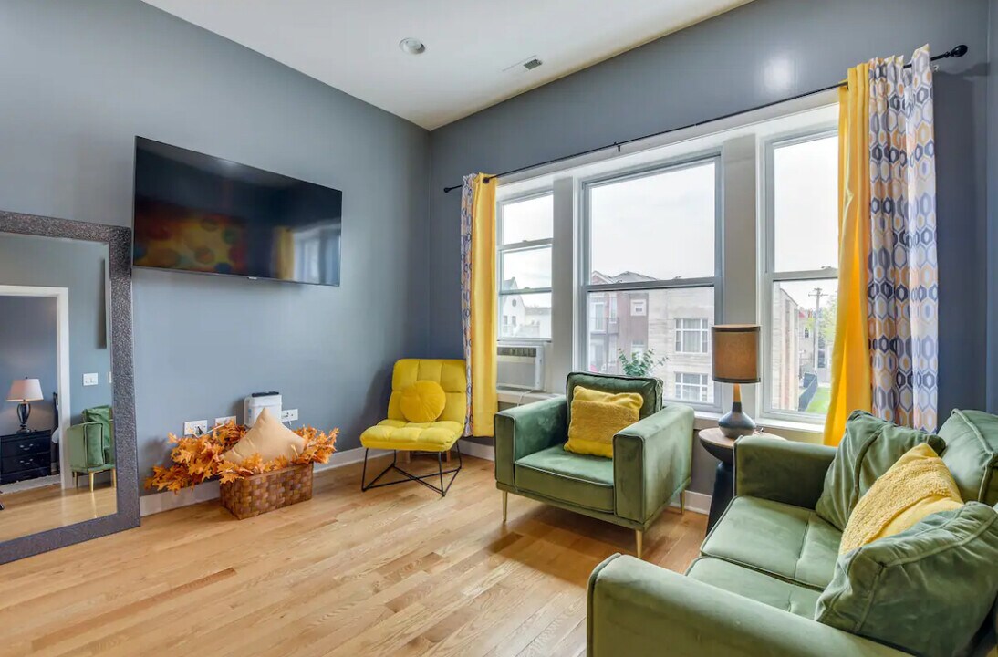 4241 S Langley Ave in Chicago, IL - Building Photo