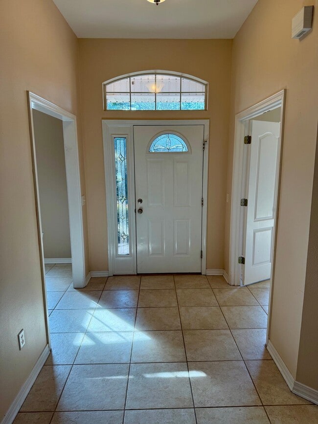 7530 Treasure St in Navarre, FL - Building Photo - Building Photo