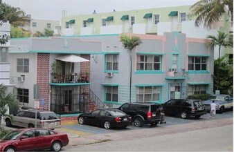 Canterbury at Lincoln Road in Miami Beach, FL - Foto de edificio - Building Photo