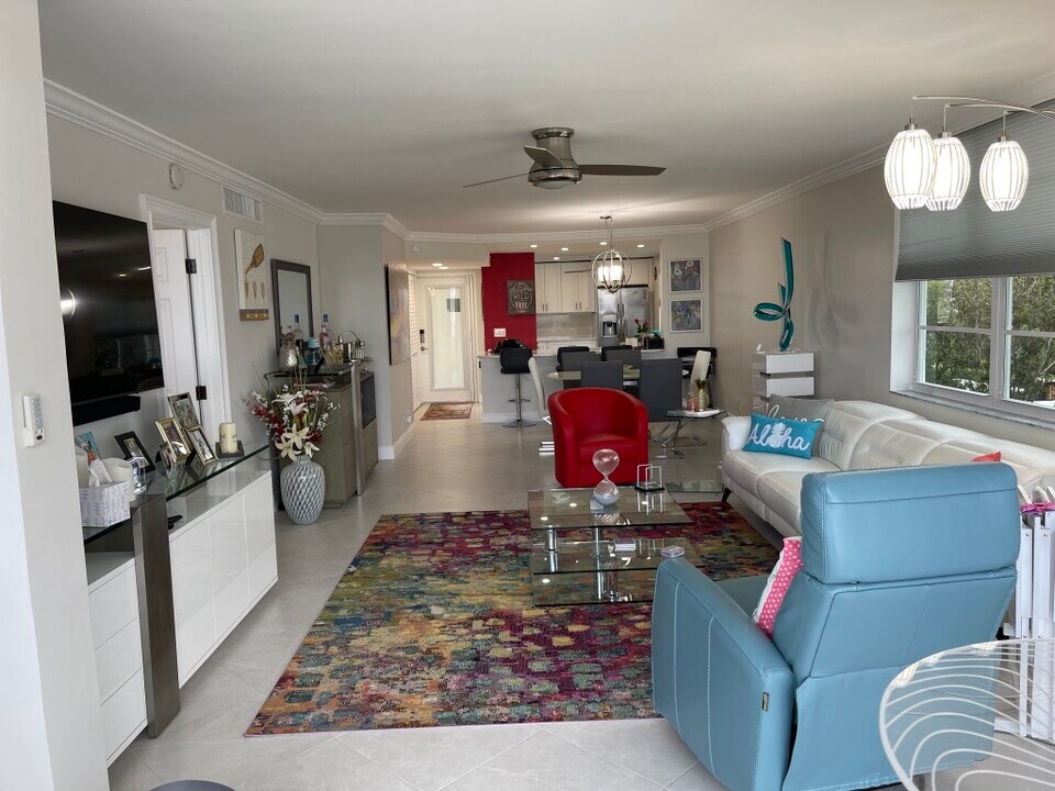 901 Gardenia Dr, Unit 578 in Delray Beach, FL - Foto de edificio