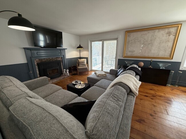 property at 85 Hokum Rock Rd