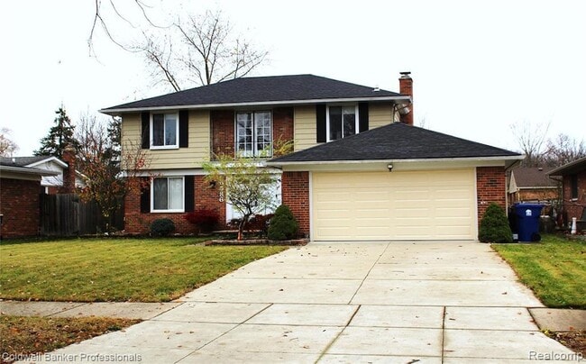6586 Carriage Hills Dr in Canton Township, MI - Building Photo - Building Photo