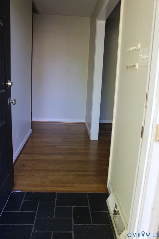 1301 Canterbury Ln in Colonial Heights, VA - Building Photo - Building Photo