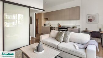 8475 Michael Cherry Ave in Las Vegas, NV - Building Photo