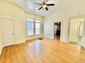 255 S Jackson St in Janesville, WI - Building Photo - Building Photo