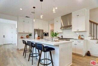 1651 S Hayworth Ave in Los Angeles, CA - Building Photo - Building Photo