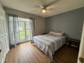 215 Grovepark Dr in Davenport, FL - Building Photo - Building Photo