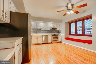 414 Five Farms Ln in Timonium, MD - Building Photo - Building Photo