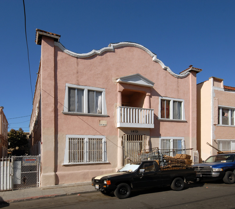 1412-16 W 10th Pl in Los Angeles, CA - Building Photo