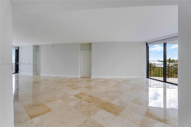 720 NE 69th St in Miami, FL - Building Photo - Building Photo