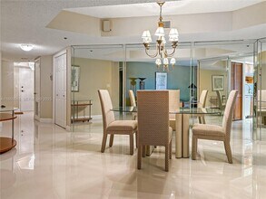 7300 Radice Ct in Lauderhill, FL - Building Photo - Building Photo