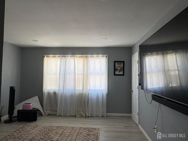 723 Parker St in Perth Amboy, NJ - Building Photo - Building Photo