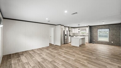 30239 Clearview Dr in Wesley Chapel, FL - Building Photo - Building Photo